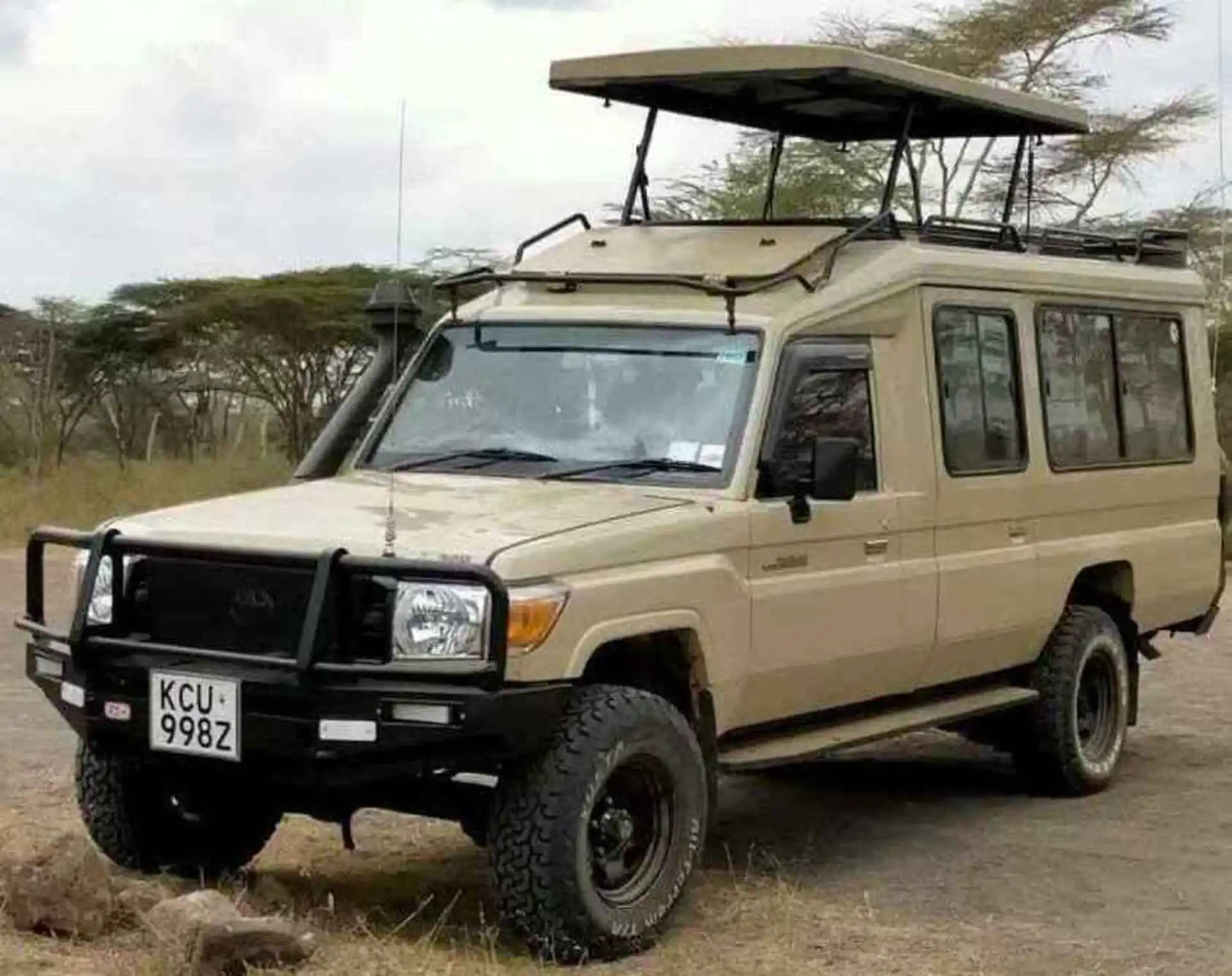 Pop-Up Roof Land Cruiser Hire