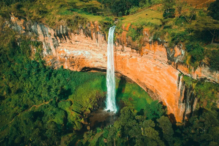 drive-to-sipi-falls-jeisking-car-rental